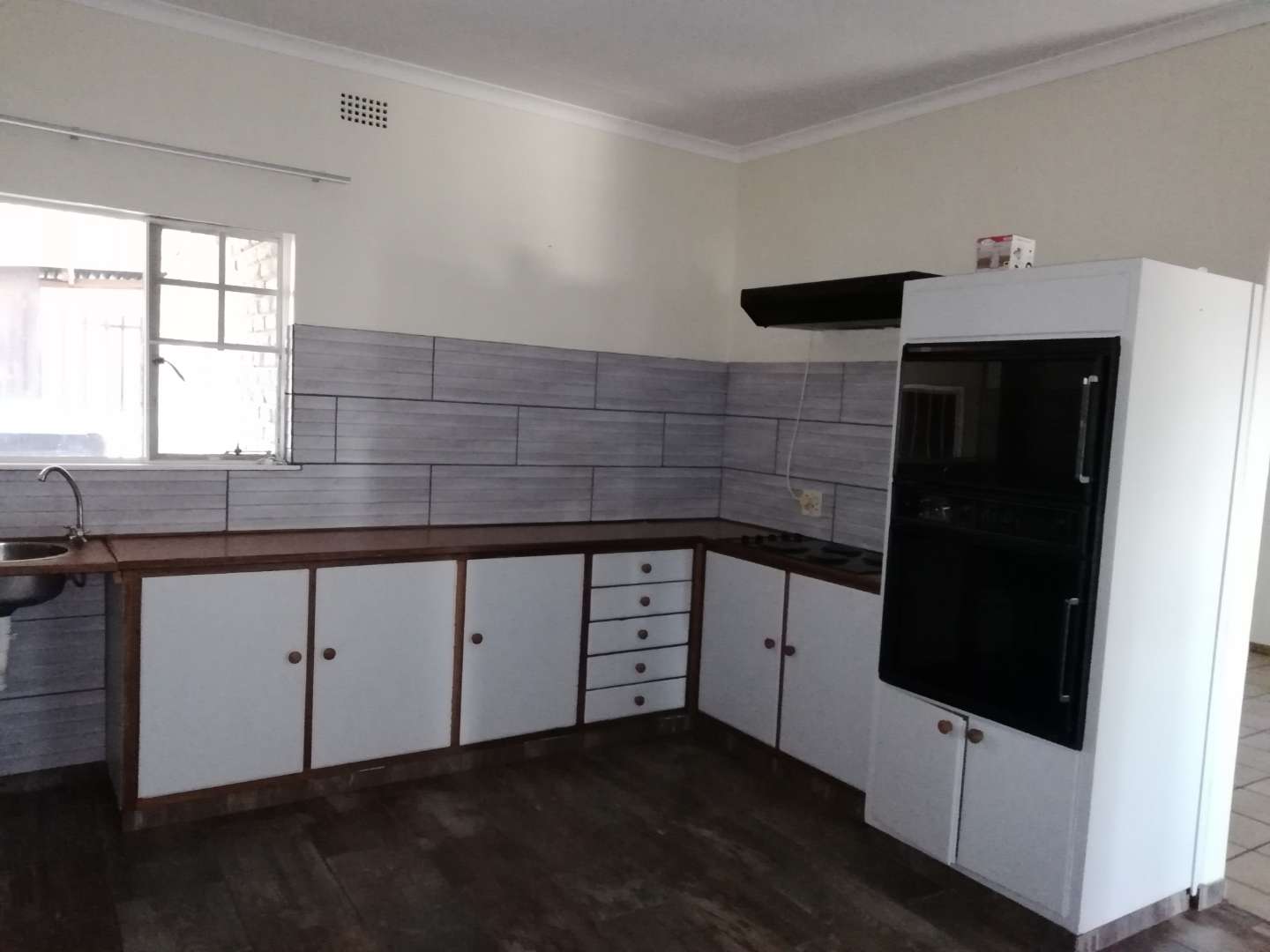 4 Bedroom Property for Sale in Flora Park Northern Cape